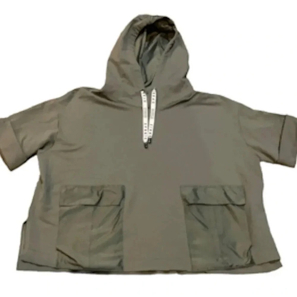 Marc Cain Sports short sleeved hoodie, army green. Pockets. Women’s size 12 (N3) - Picture 3 of 12